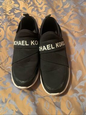 Michael kors slip on shoes